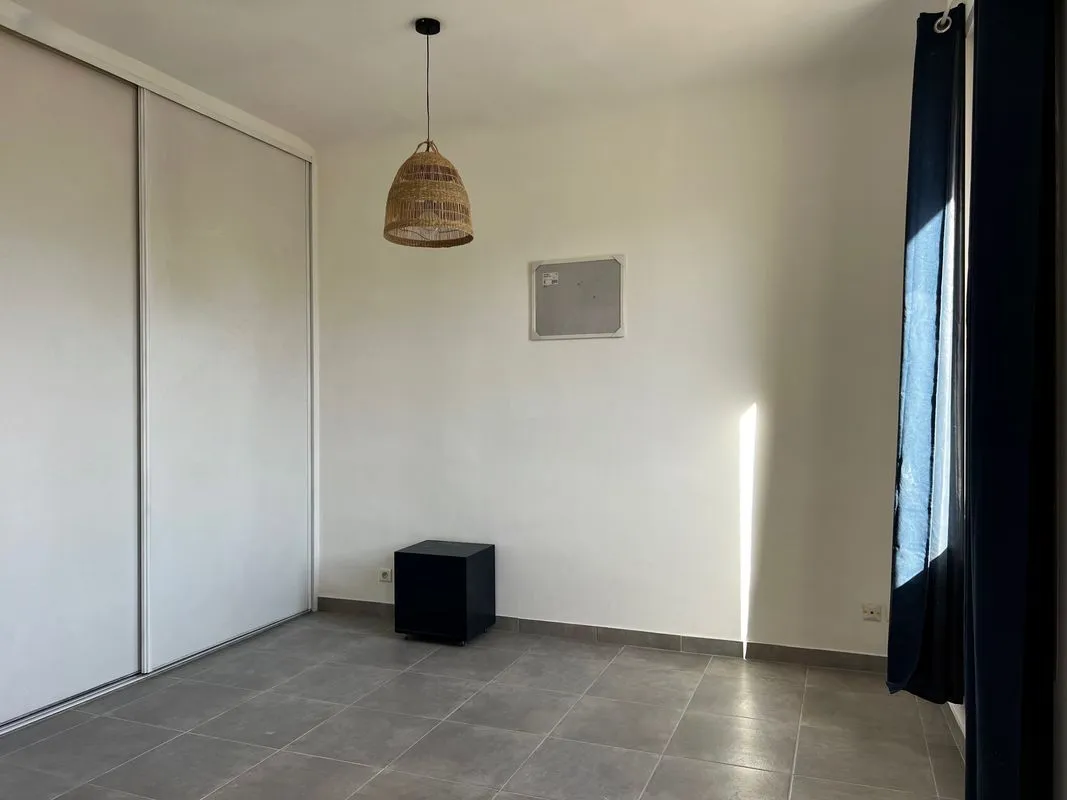 Location Aix-en-Provence Appartement 68f239e945593