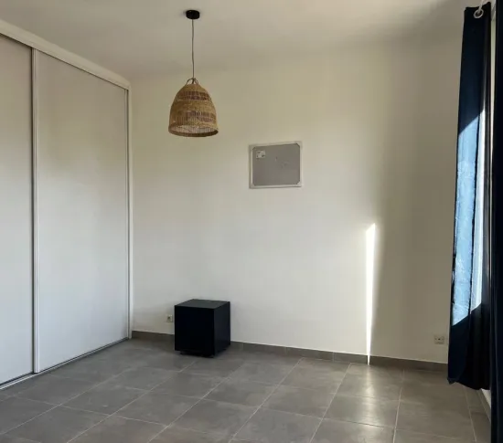 Location Aix-en-Provence Appartement 68f239e945593