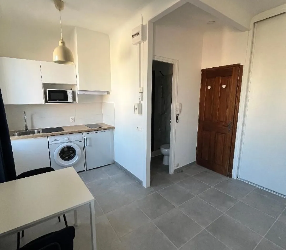 Location Aix-en-Provence Appartement 68f239e94559