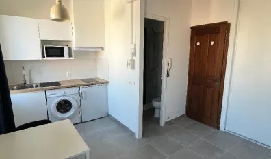 miniatureLocation Aix-en-Provence Appartement 68f239e945592