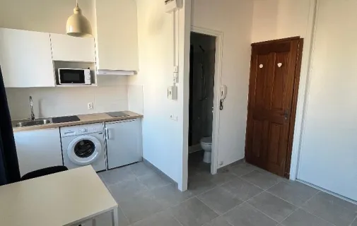 Location Aix-en-Provence Appartement 68f239e94559