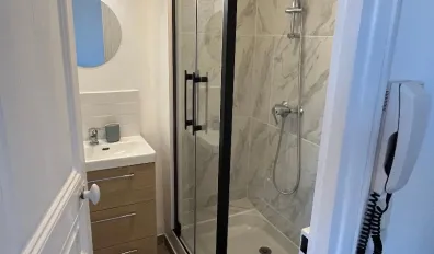 miniatureLocation Aix-en-Provence Appartement 68f239e945592