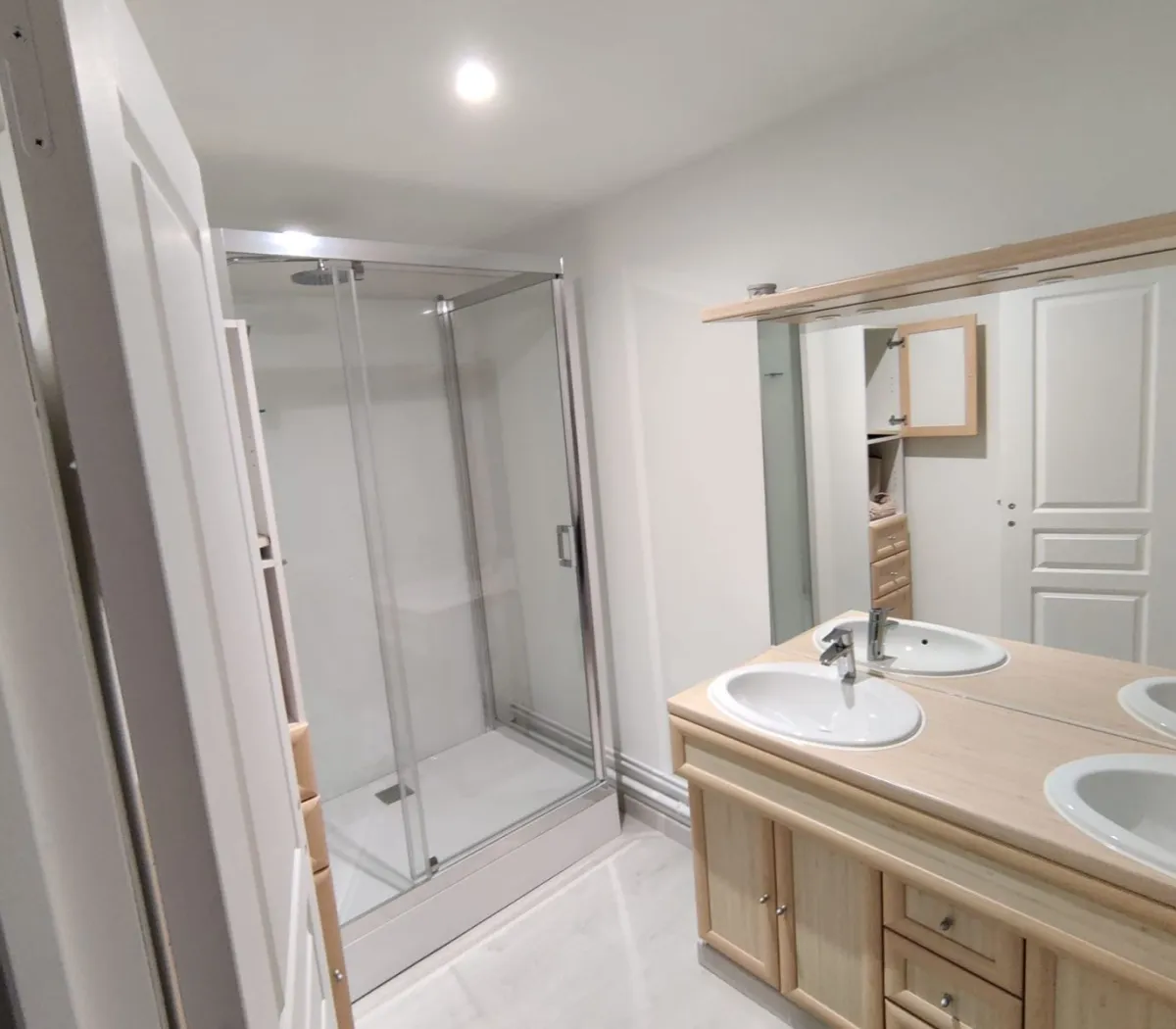 Location Cherbourg-en-Cotentin Chambre 68f2b79d495b