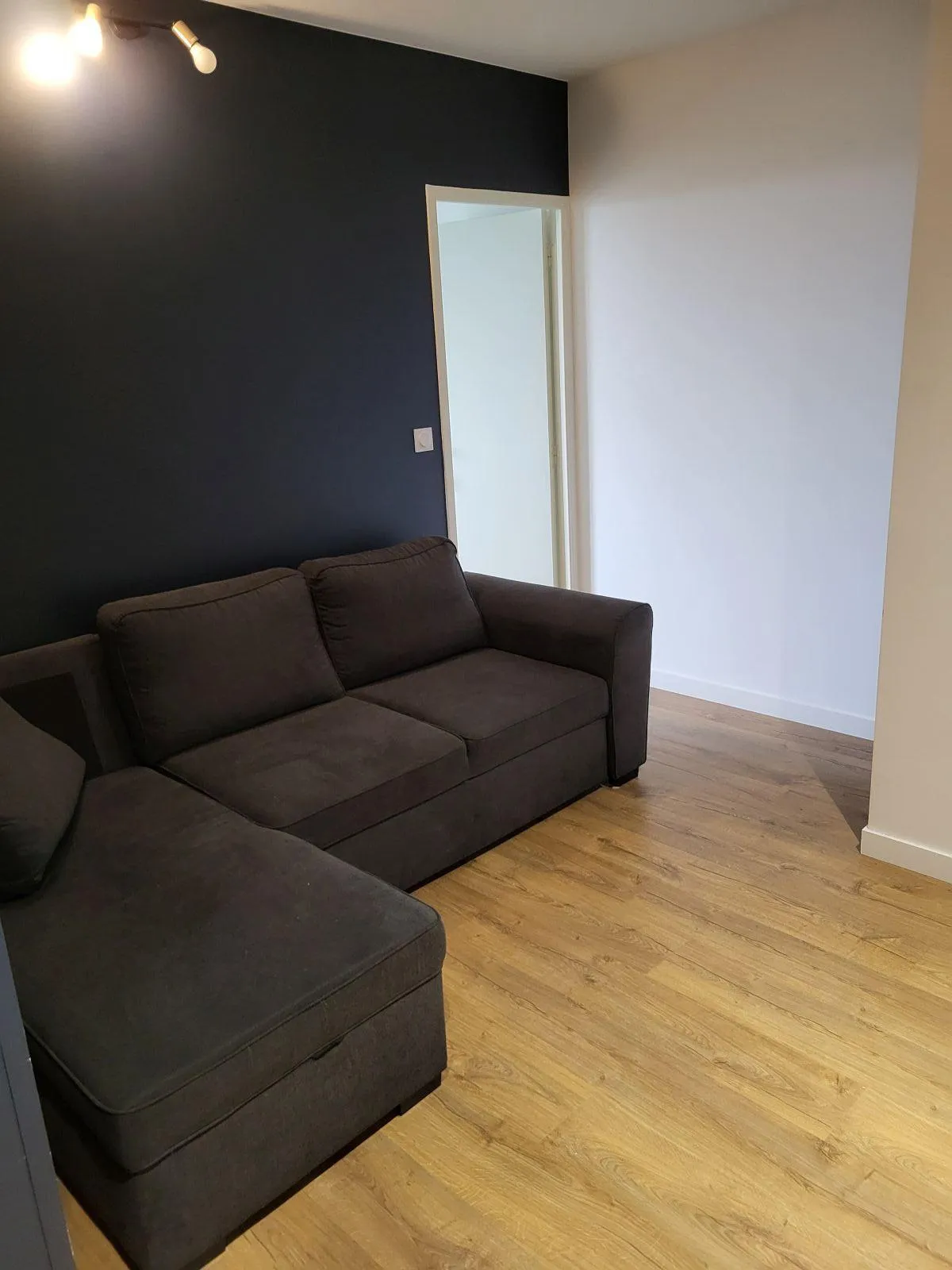 Location Décines-Charpieu Chambre 68f580c710be3