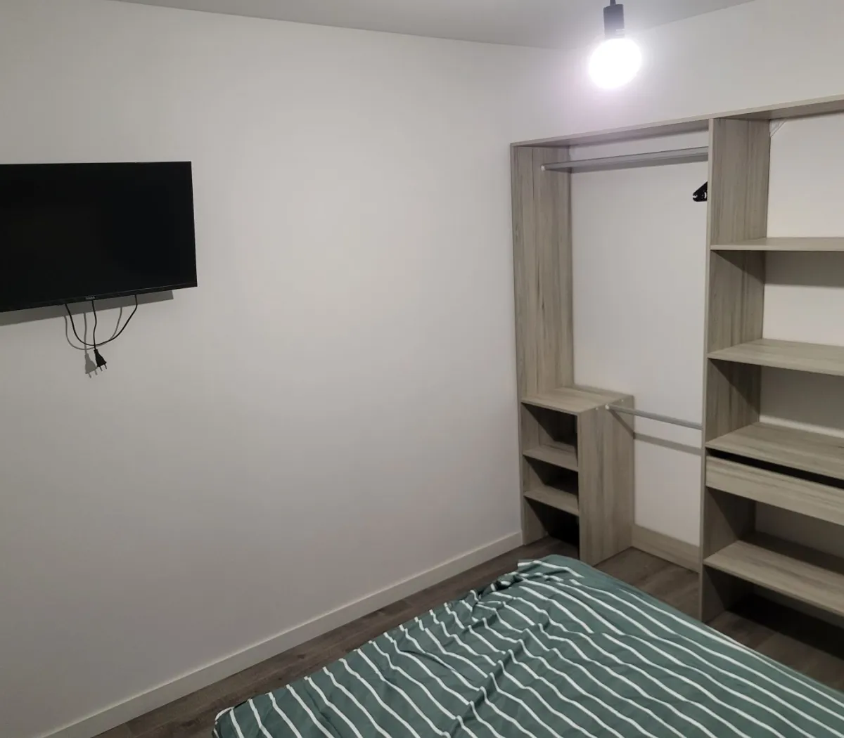 Location Décines-Charpieu Chambre 68f580c710be