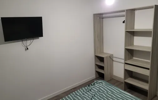 Location Décines-Charpieu Chambre 68f580c710be