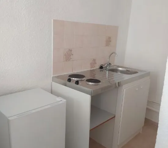 Location Toulon Appartement 68f640ff68101
