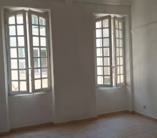 Location Toulon Appartement 68f640ff68102