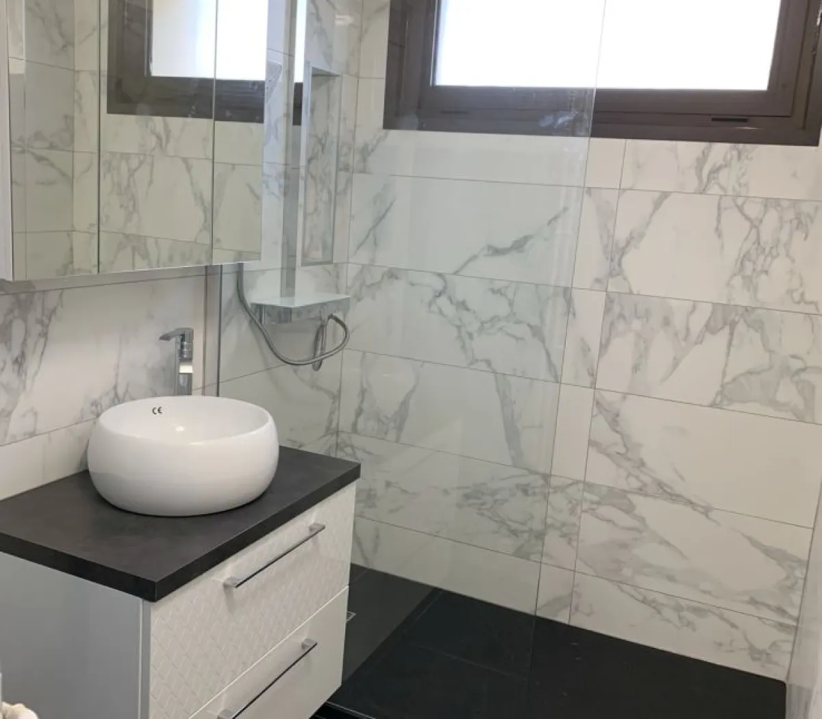 Location Aix-en-Provence Appartement 68f7df436172