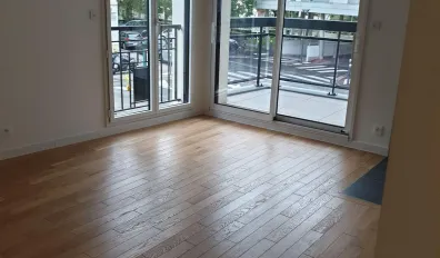miniatureLocation Issy-les-Moulineaux Appartement 68fa80384f2c2