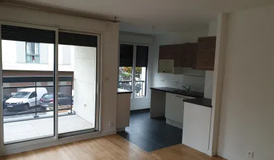 miniatureLocation Issy-les-Moulineaux Appartement 68fa80384f2c2