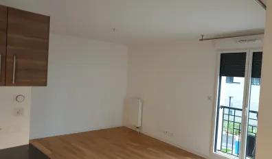 miniatureLocation Issy-les-Moulineaux Appartement 68fa80384f2c2