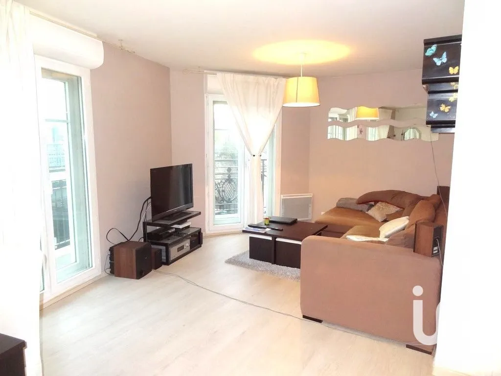 Location Maisons-Alfort Appartement 68fb333861113