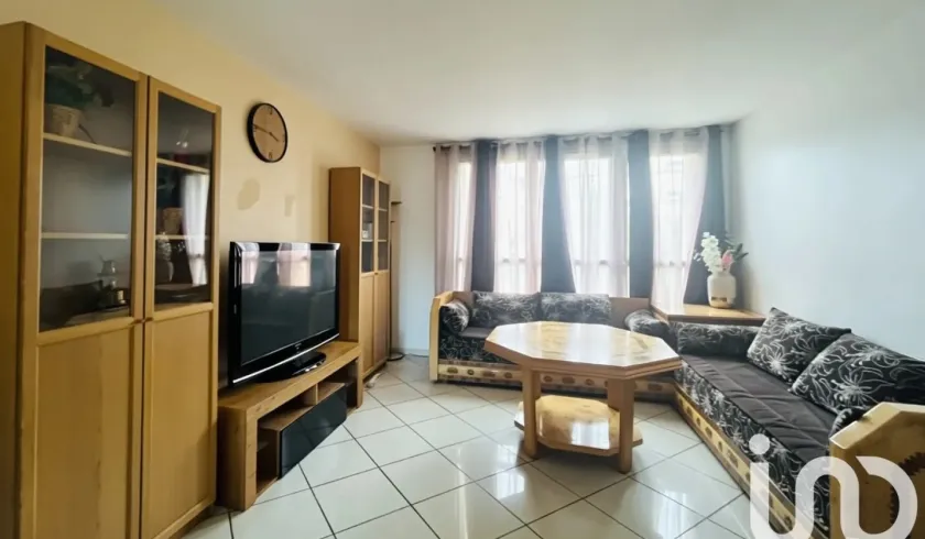 Location Vitry-sur-Seine Appartement 68fb456b28161