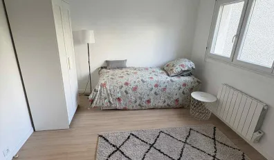 miniatureLocation Montrouge Appartement 68fbe588b6d42