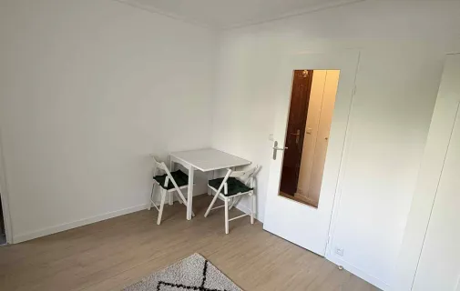 Location Montrouge Appartement 68fbe588b6d4