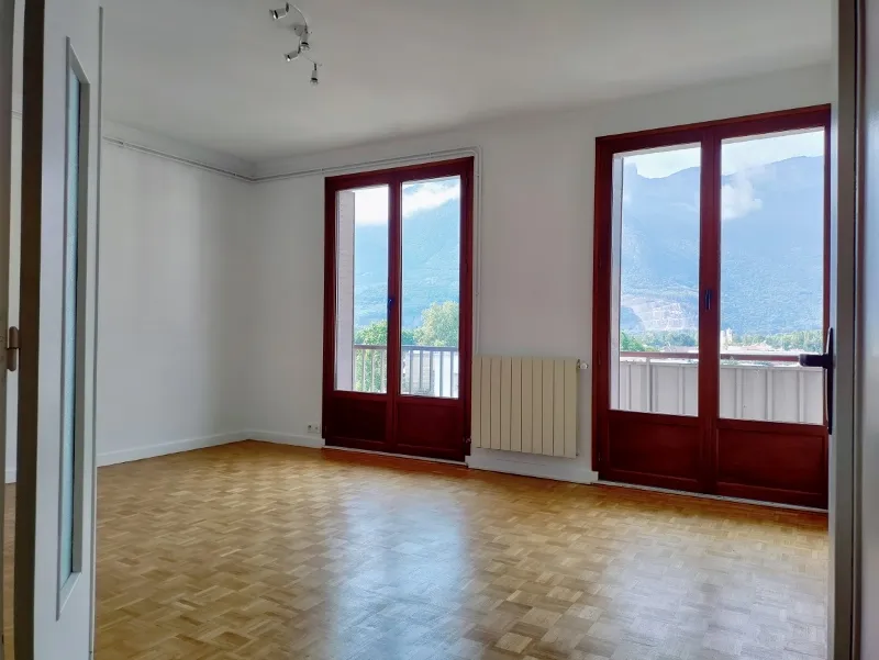 Location Saint-Égrève Appartement 68fcd629da562