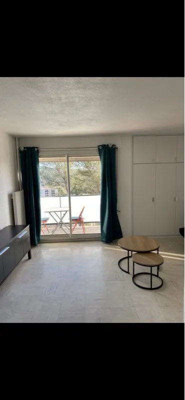 Location Aix-en-Provence Appartement 690021ebeaea1