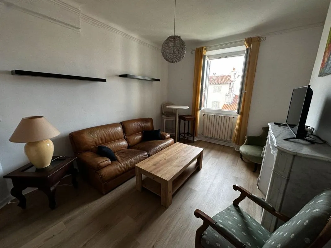 Location Toulon Appartement 690093c879451