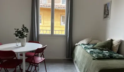 miniatureLocation Aix-en-Provence Appartement 6900d584be312