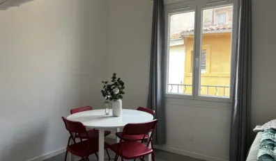 miniatureLocation Aix-en-Provence Appartement 6900d584be312