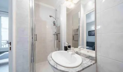 miniatureLocation Paris Appartement 690179e5c9a62