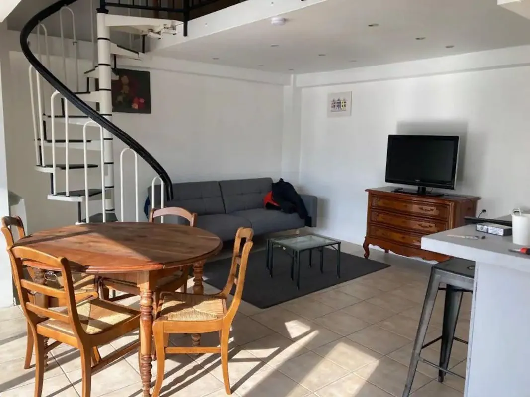 Location Pantin Appartement 6901eeec54a31