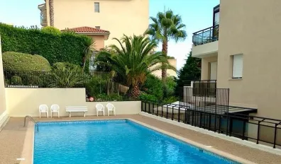 miniatureLocation Nice Appartement 6901f3bf71492