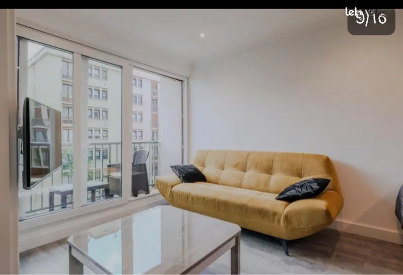 Location Asnières-sur-Seine Appartement 69021e24a082