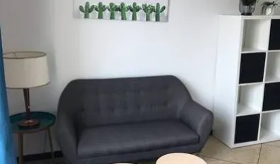 miniatureLocation Marseille Chambre 690267ce0e502