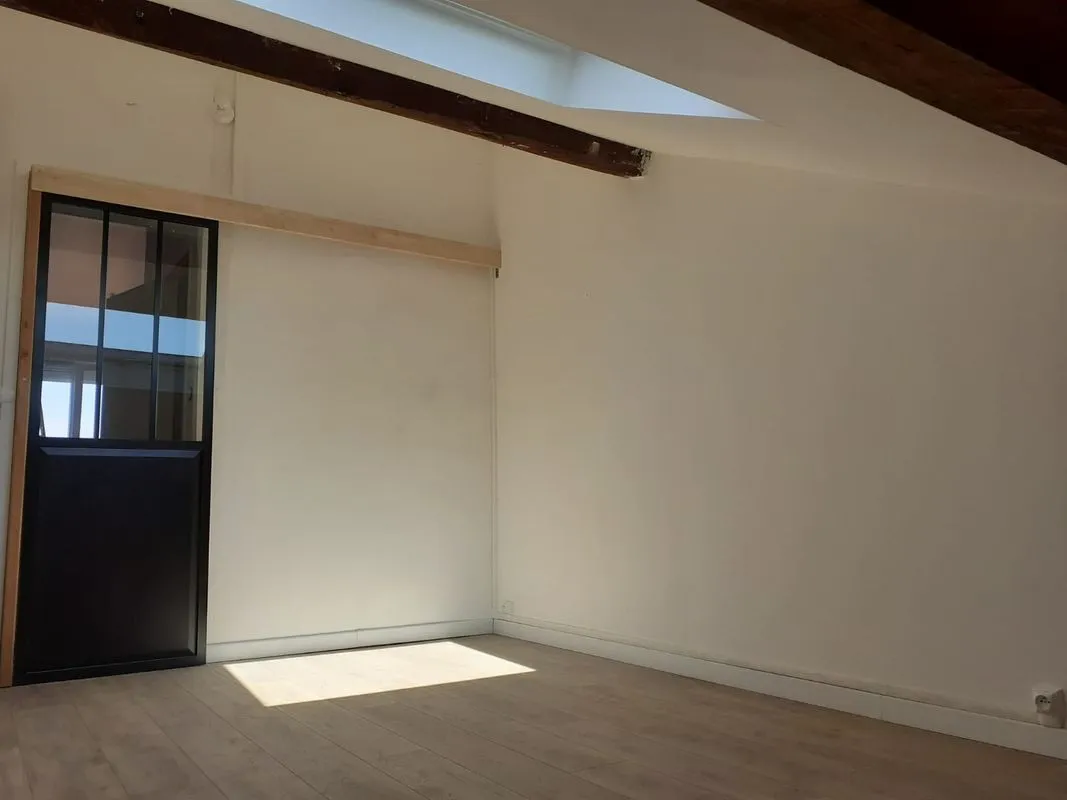 Location Villeurbanne Appartement 69026add2f302