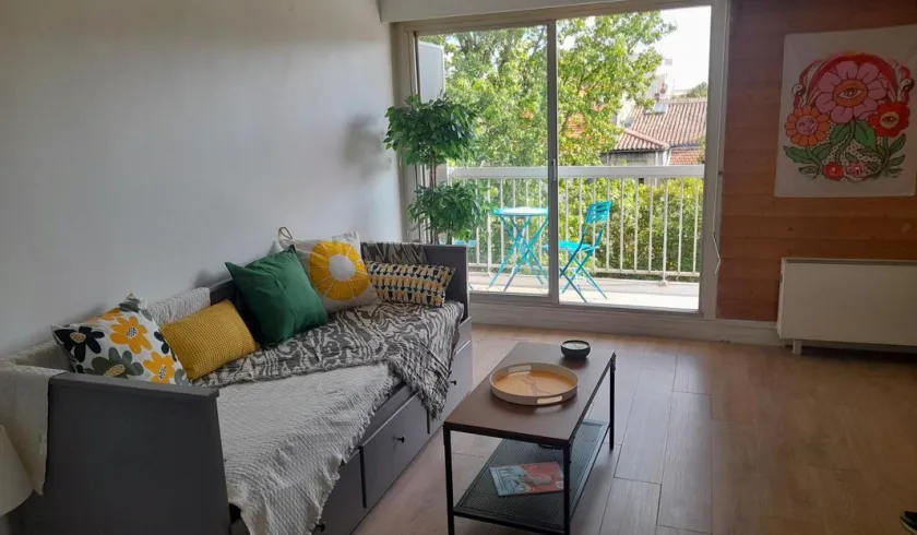 Location Bordeaux Appartement 690492ff00e11