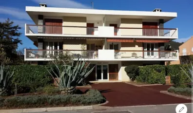 Location Carqueiranne Appartement 6904a112bdc7