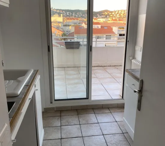 Location Hyères Appartement 6904b766419f