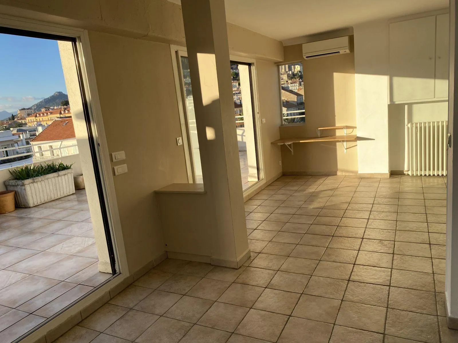 Location Hyères Appartement 6904b766419f