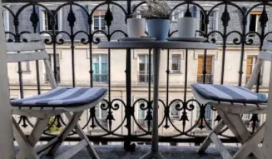 miniatureLocation Paris Appartement 69051294c8c72