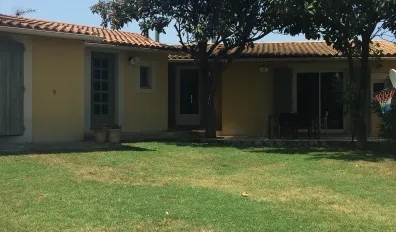 Location Villeneuve-lès-Avignon Maison 6905b42eedc0