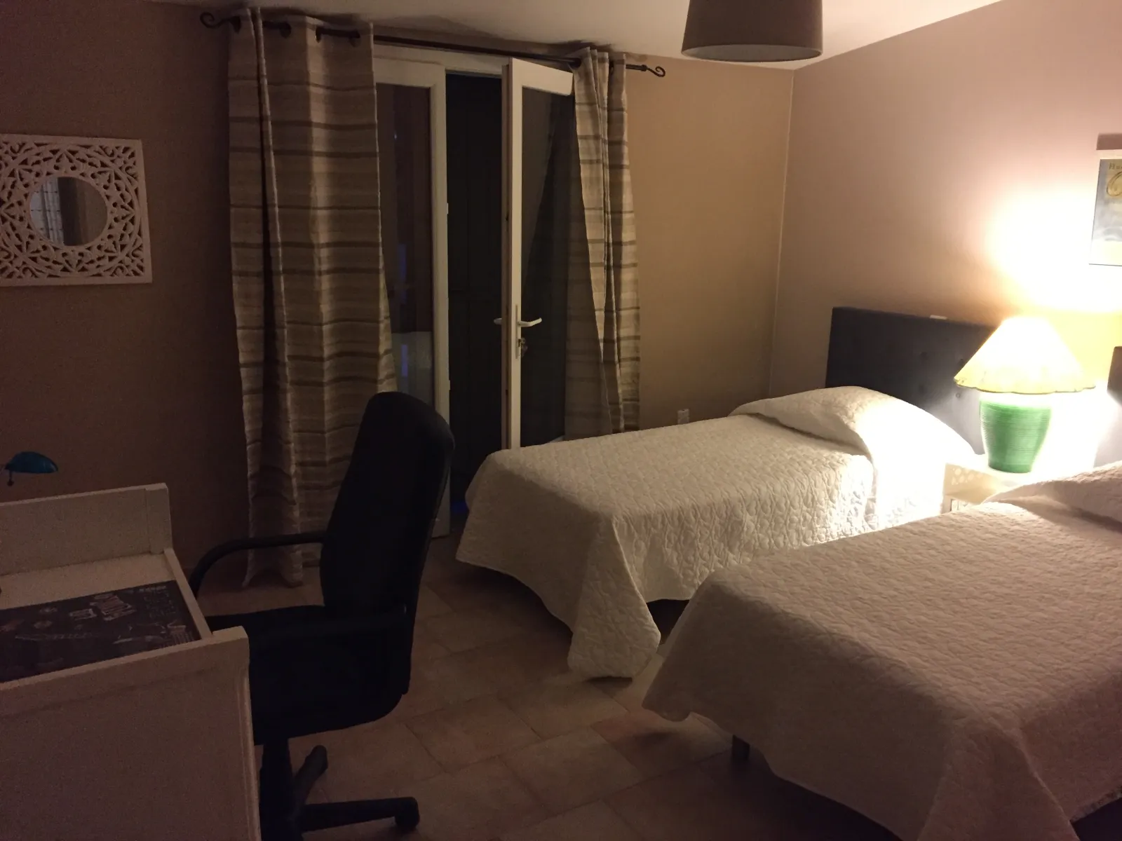 Location Villeneuve-lès-Avignon Maison 6905b42eedc0