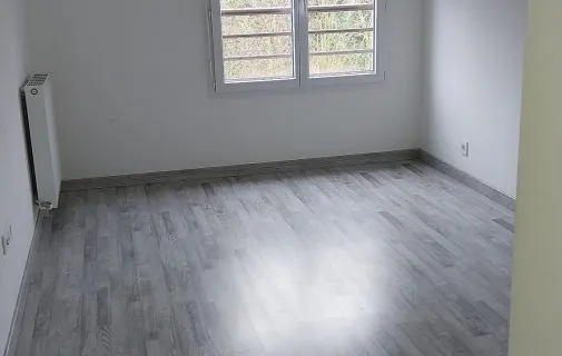 Location Corbeil-Essonnes Appartement 690617193037