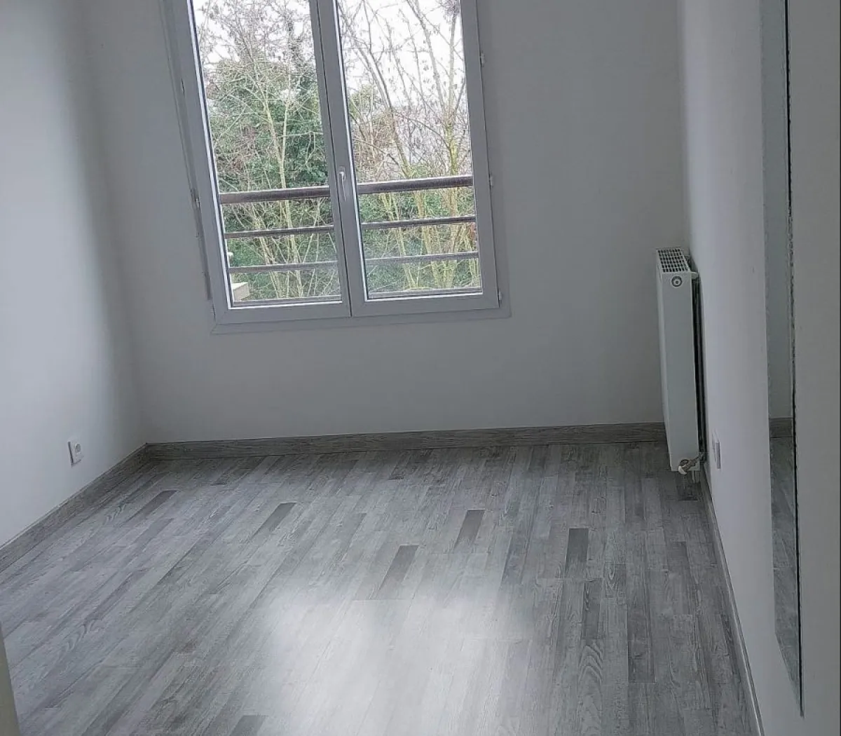 Location Corbeil-Essonnes Appartement 690617193037