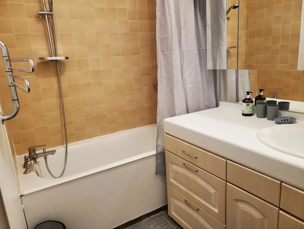 Location Clichy Appartement 69078a2f33e8