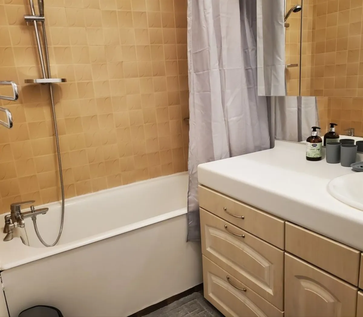 Location Clichy Appartement 69078a2f33e8