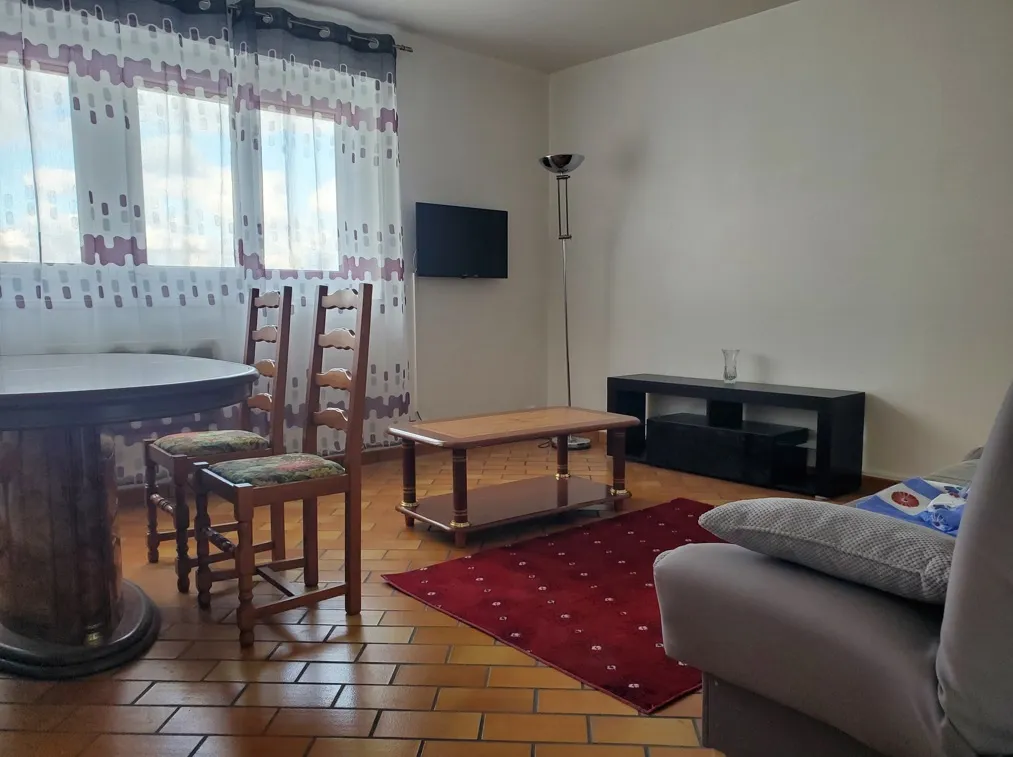 Location Clichy Appartement 69078a2f33e8