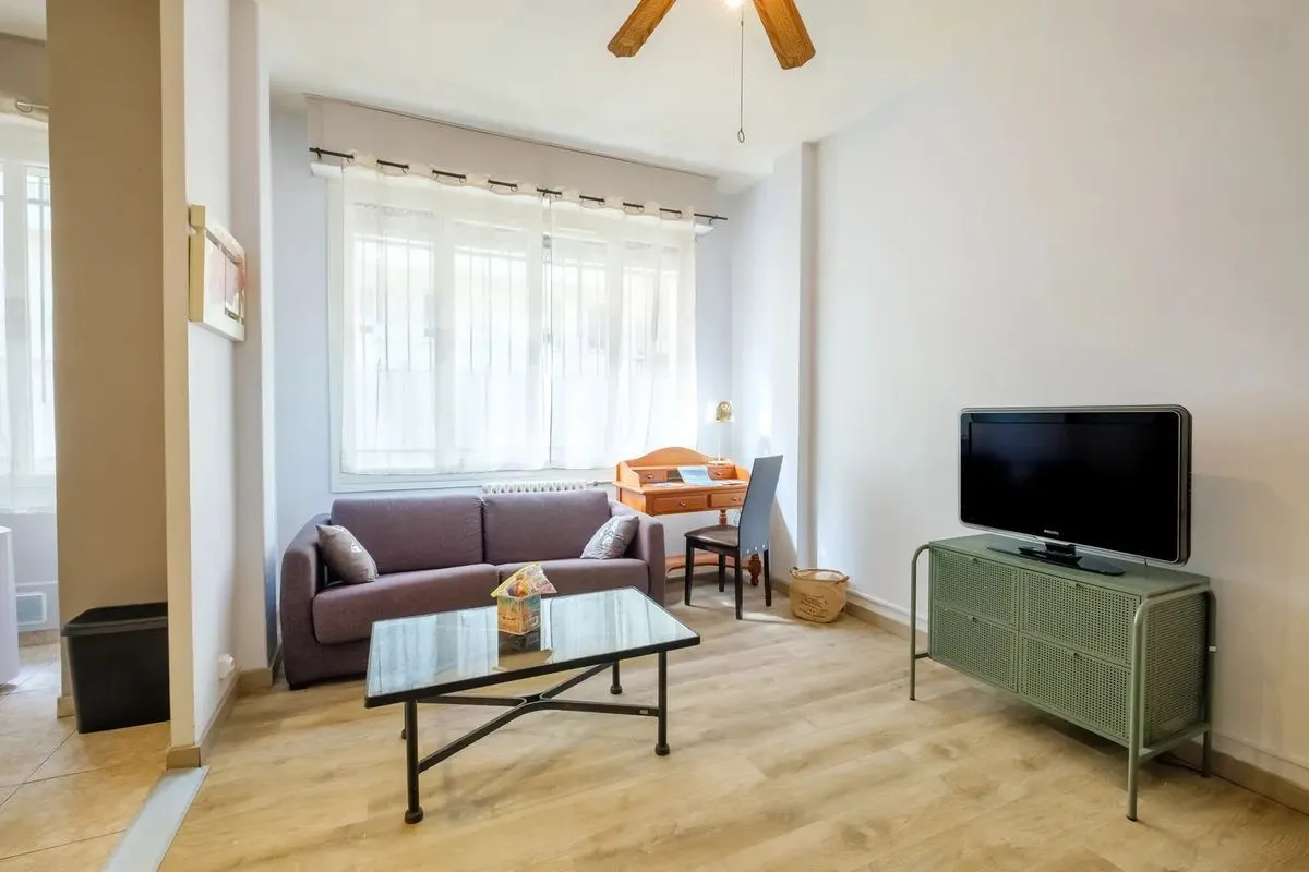 Location Nice Appartement 690794af9883