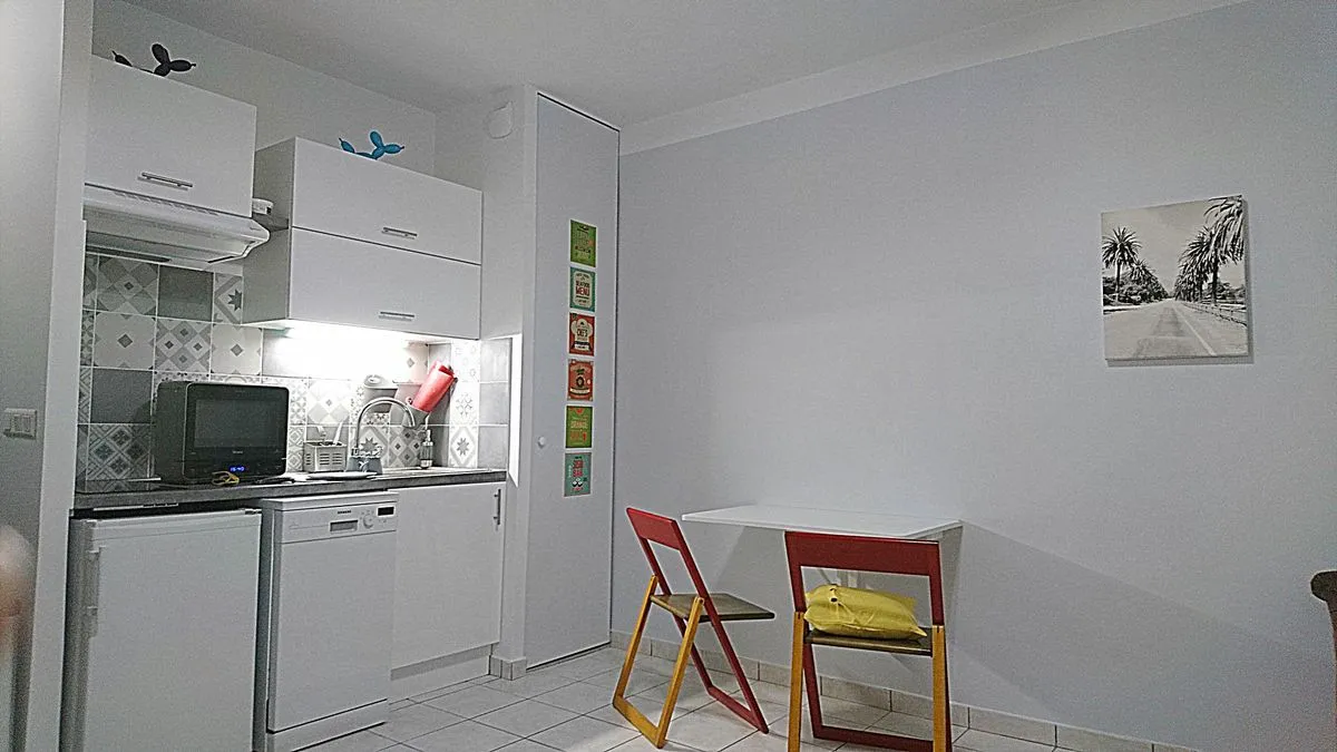 Location Asnières-sur-Seine Appartement 6907957e8d83