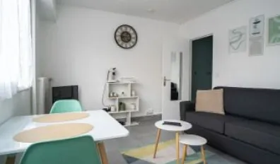 miniatureLocation Montreuil Chambre 690795fab0a52