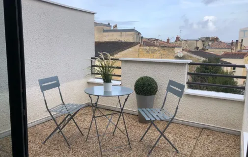 Location Bordeaux Appartement 6909de13ef8b