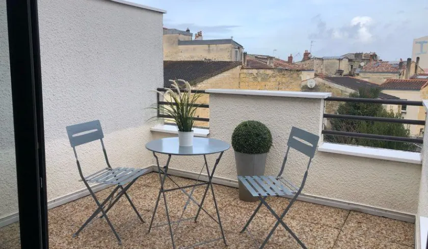 Location Bordeaux Appartement 6909de13ef8b