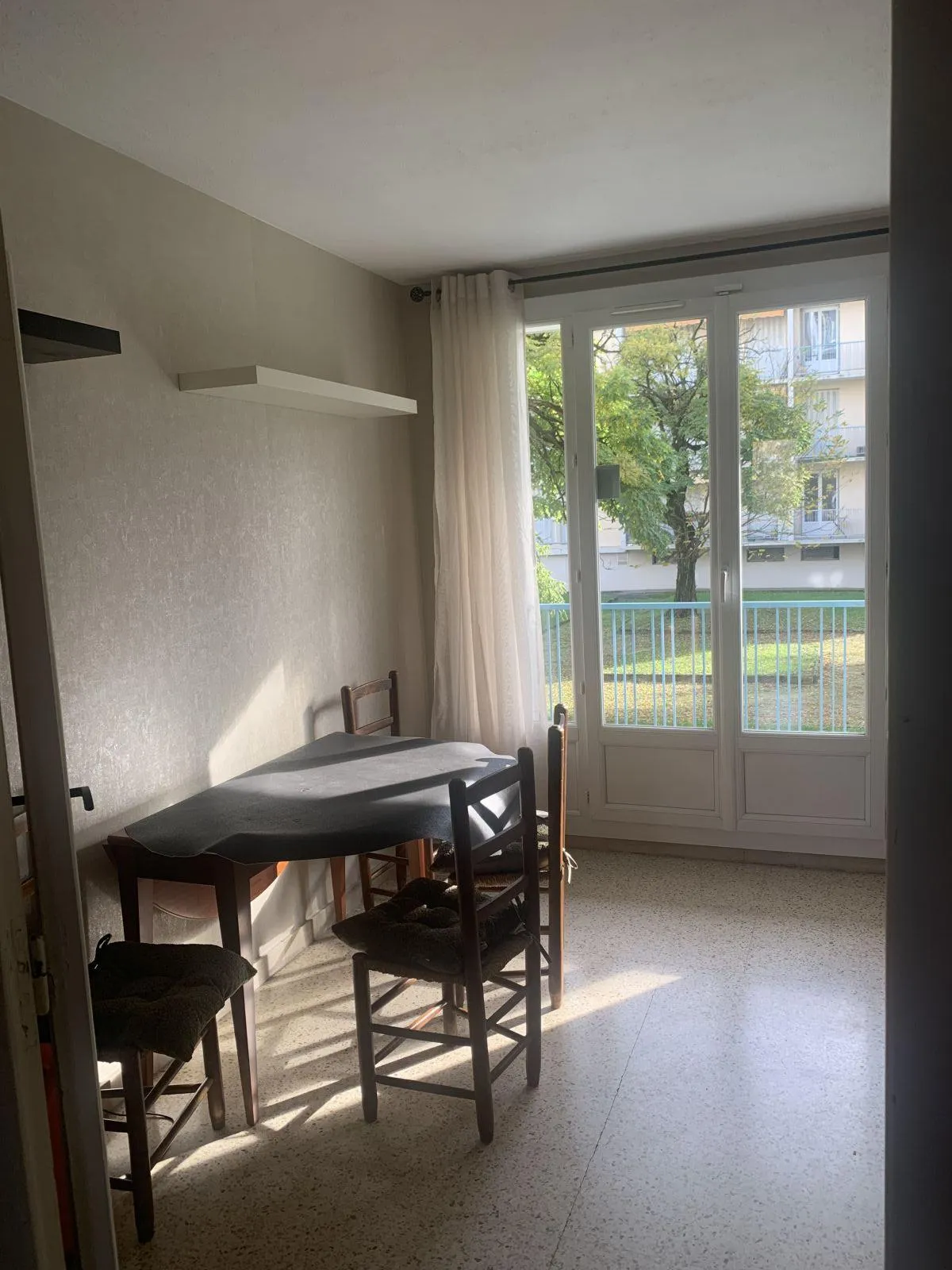 Location Saint-Martin-d'Hères Appartement 690cf393a8c8