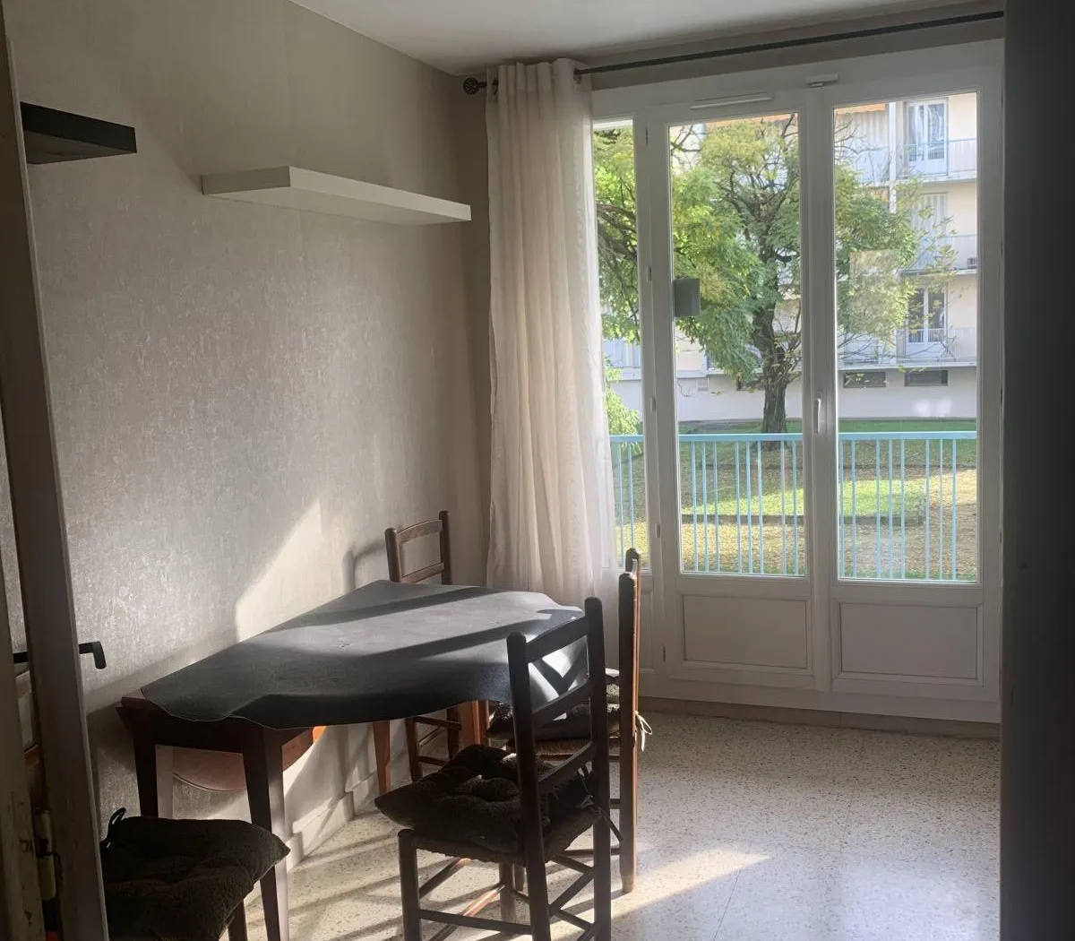Location Saint-Martin-d'Hères Appartement 690cf393a8c8